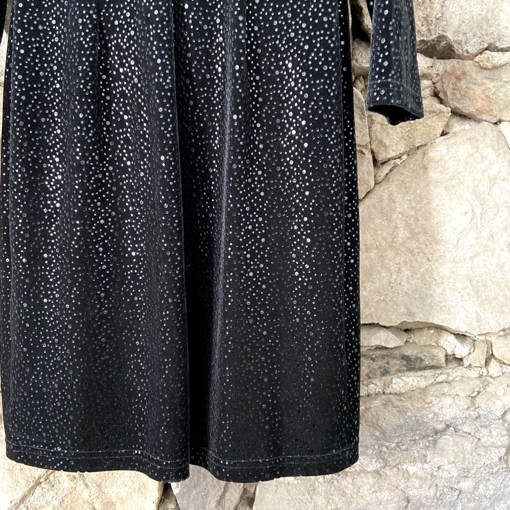 Paul Harris Millenium Collection Reflective Black Velvet Long Sleeve Party Dress